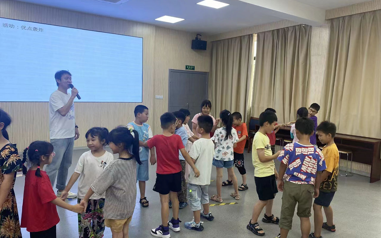 峄城龙观乡中心学校